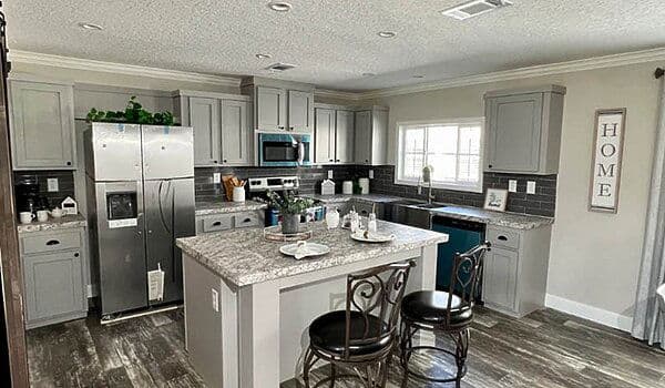 Waycross express 2856492 kitchen home features