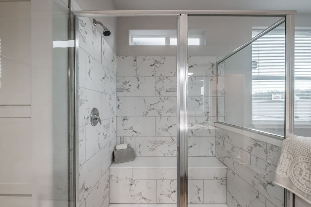 Diamond peak bathroom home features