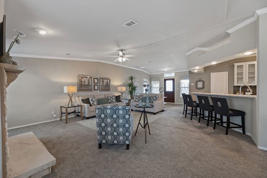 Hacienda iii 41764a interior home features