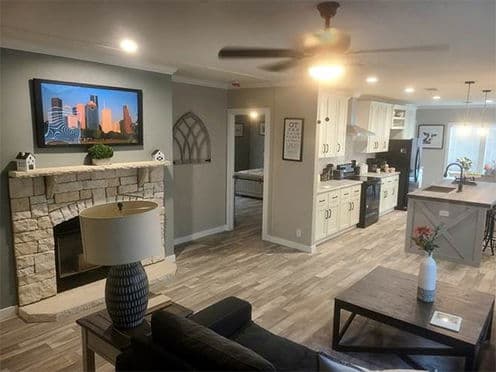 Paladin 30664d interior home features