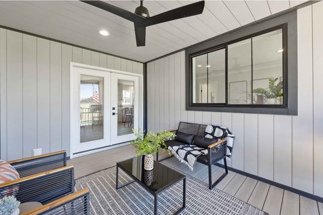 Axis 32563n exterior home features