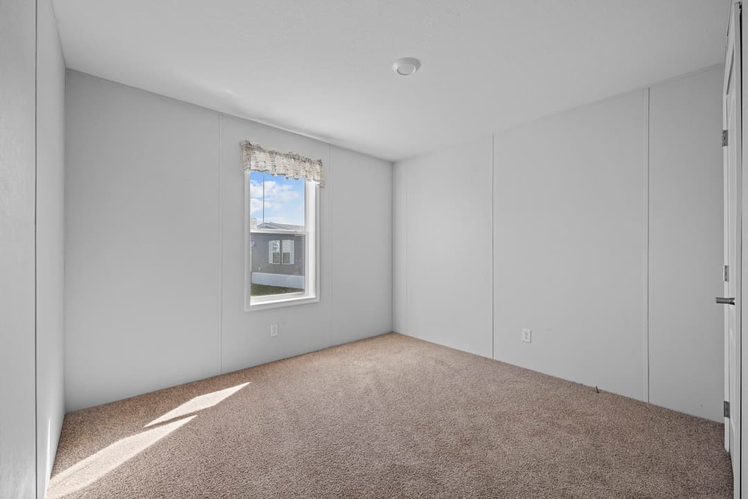 Sanibel bedroom home features