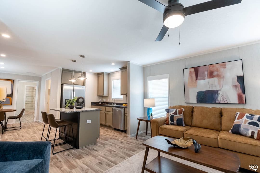 Arc1680-8018 interior home features