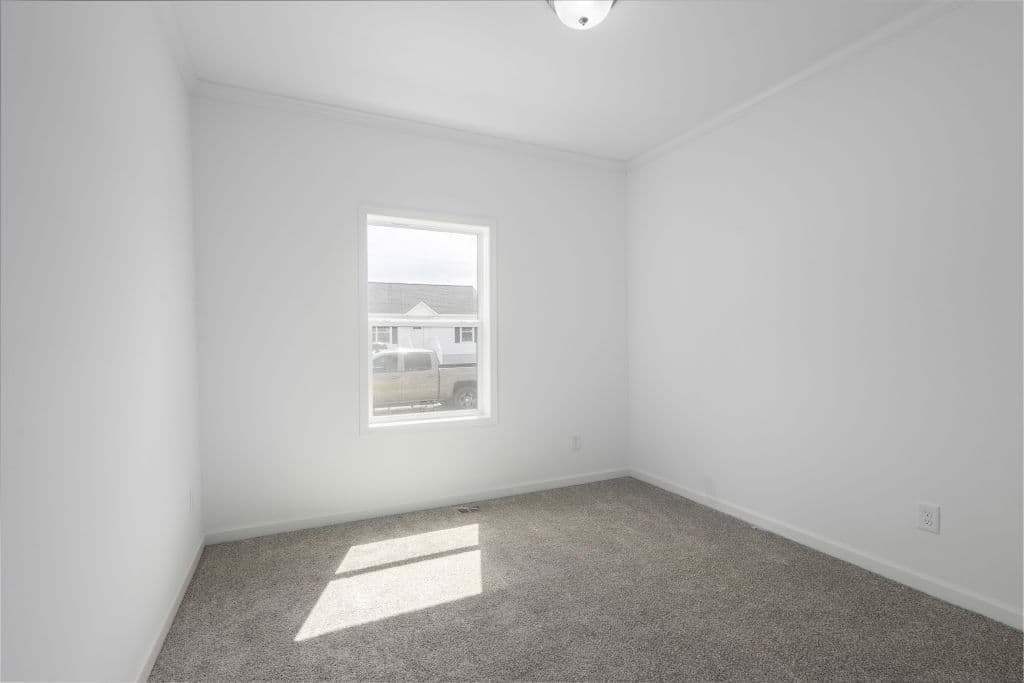 Limited 3 28563b bedroom home features