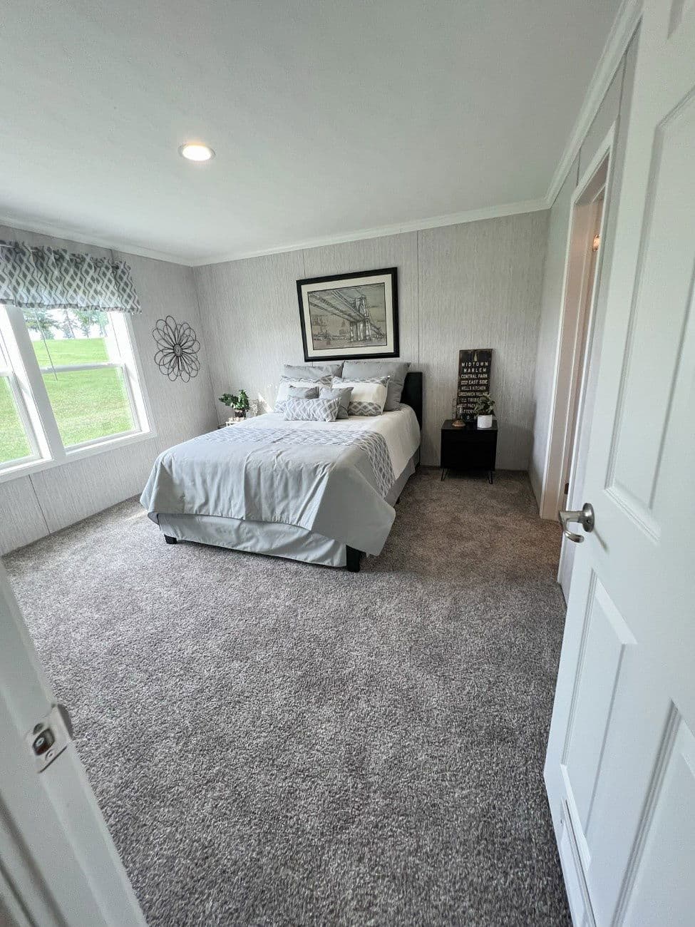 Astro elite ranch 3a2802-p bedroom home features