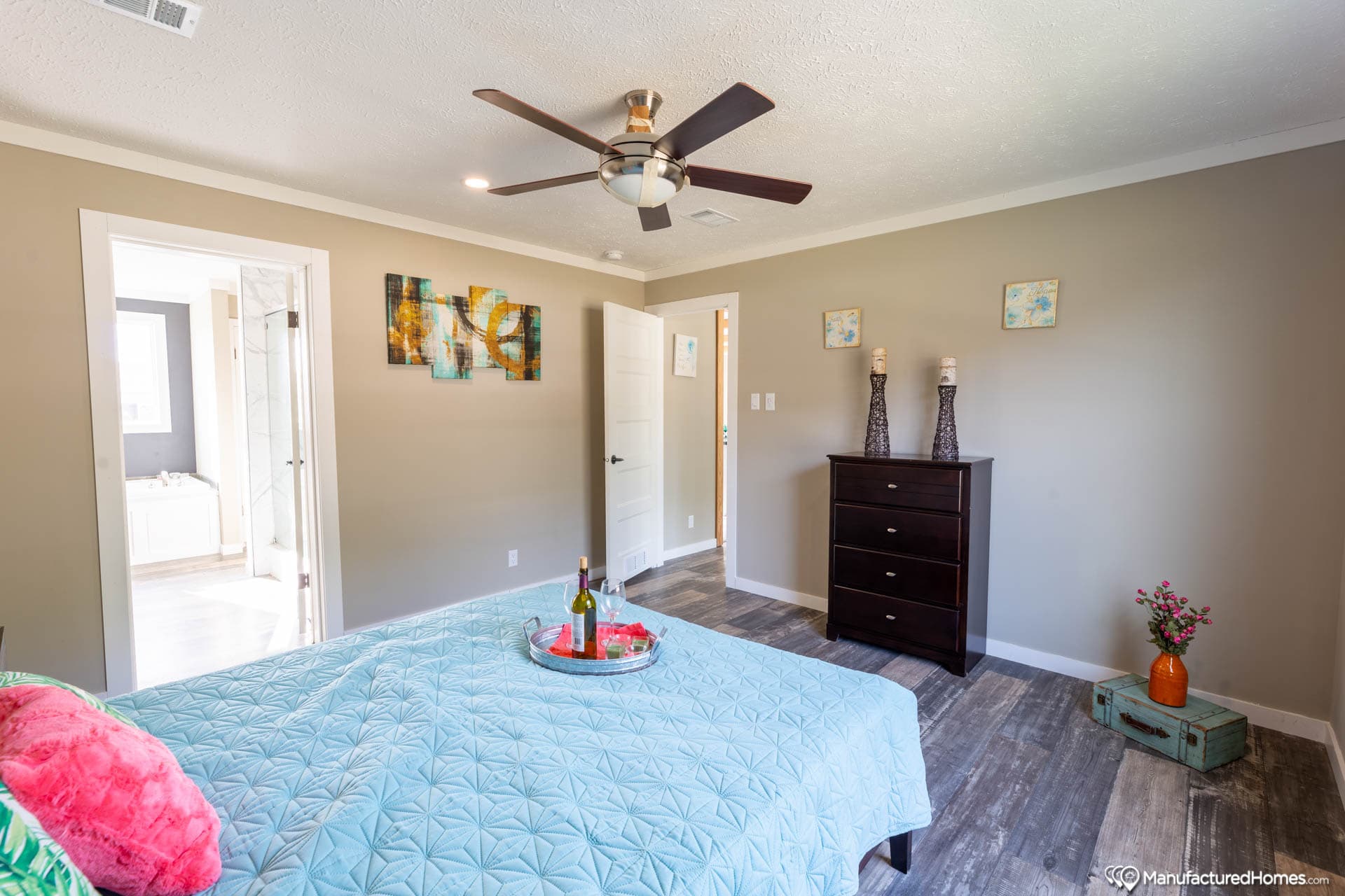 The bayou bedroom home features
