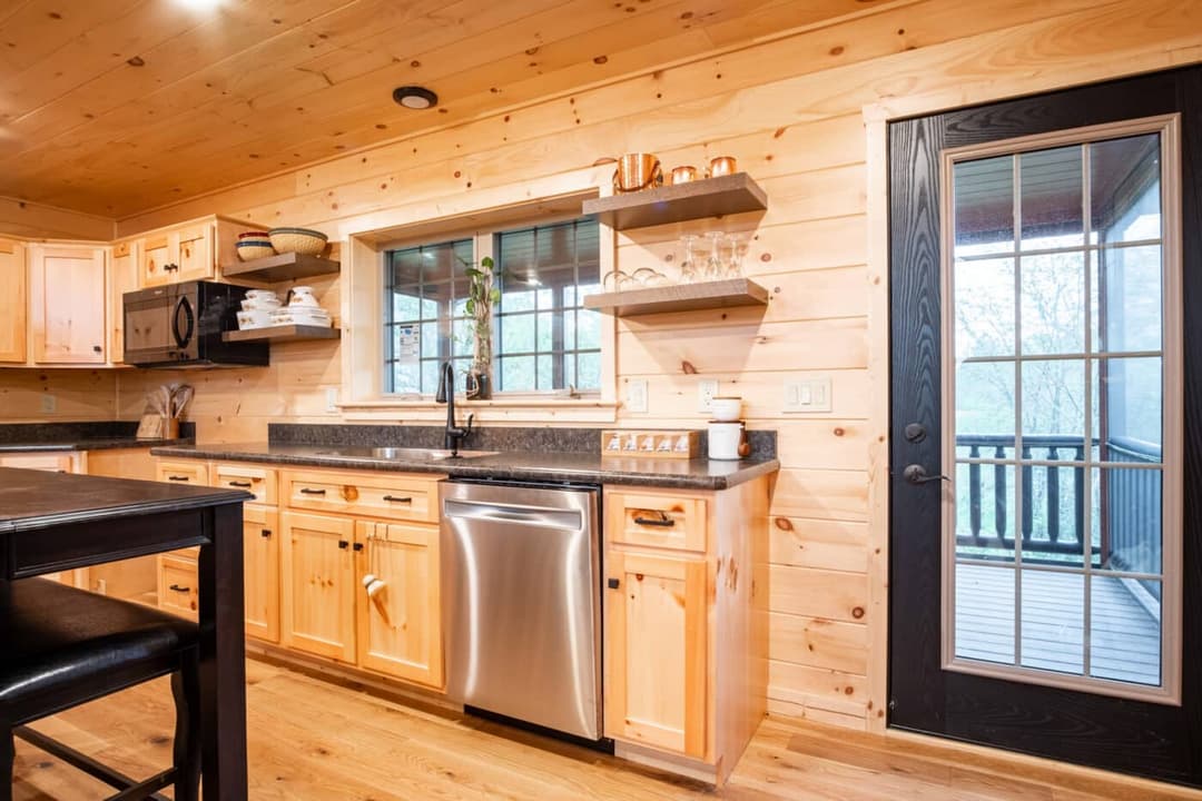 Alpine 2648 ii kitchen home features