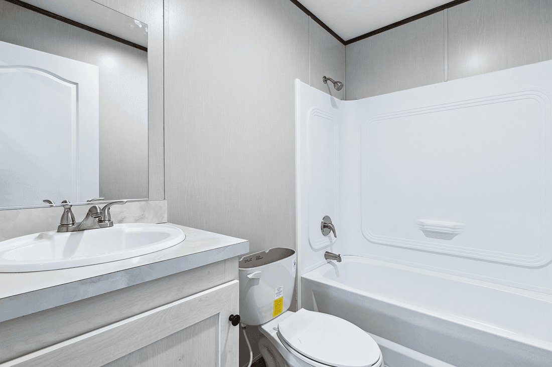 Homestead 16562a bathroom home features