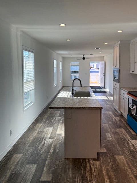 Manley kitchen home features