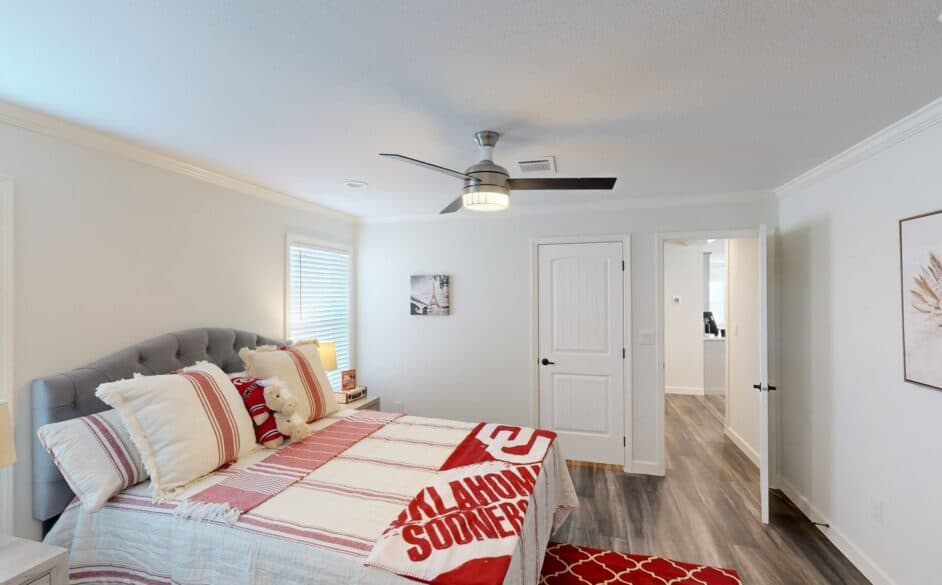 Vue s58-68m bedroom home features