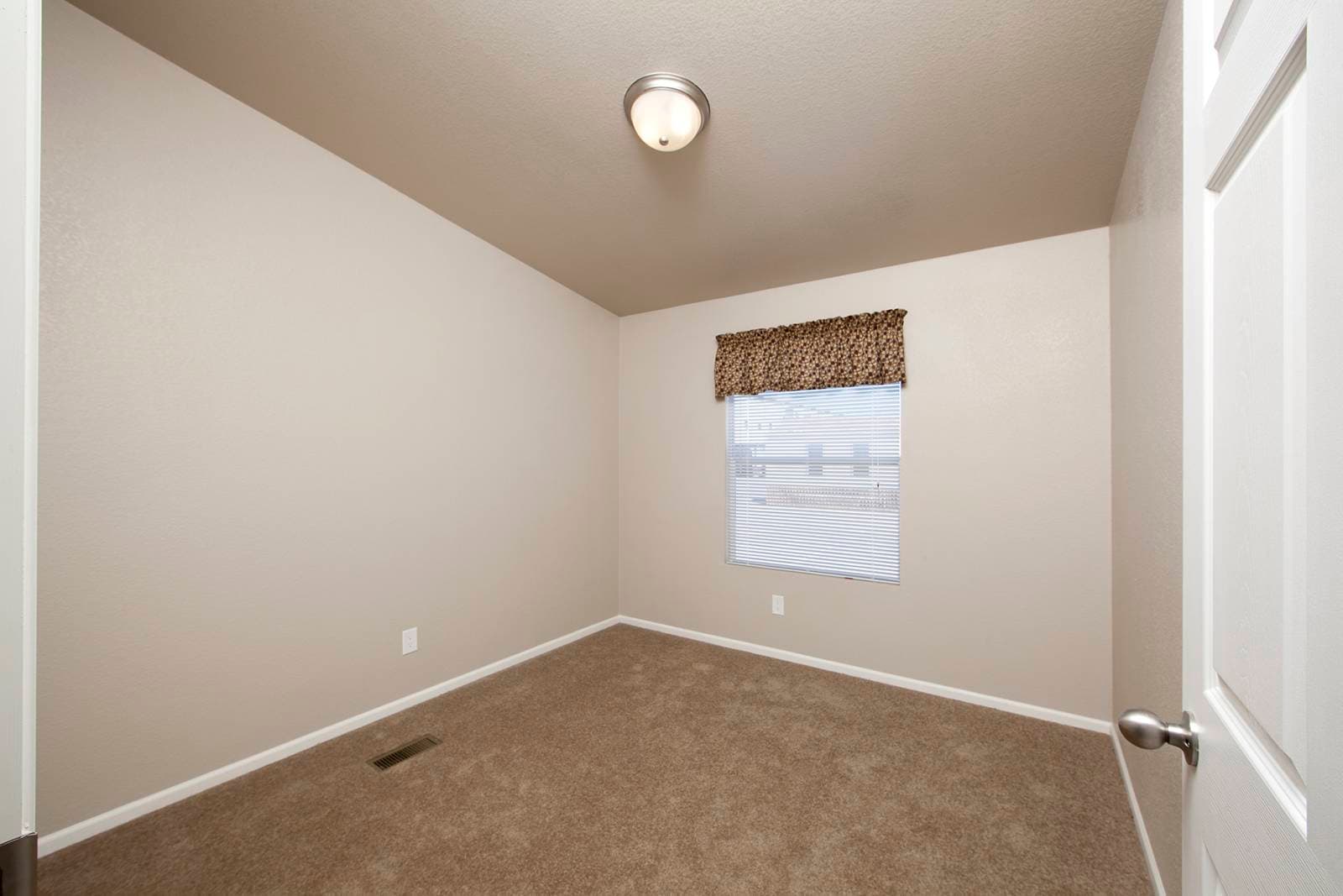 American freedom 2844 bedroom home features