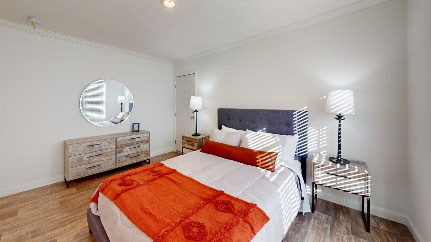 The sugar run duplex interior and bedroom home features