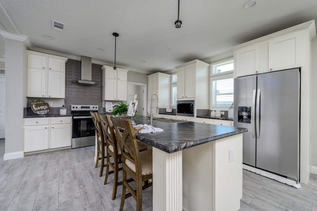 Loki kitchen home features