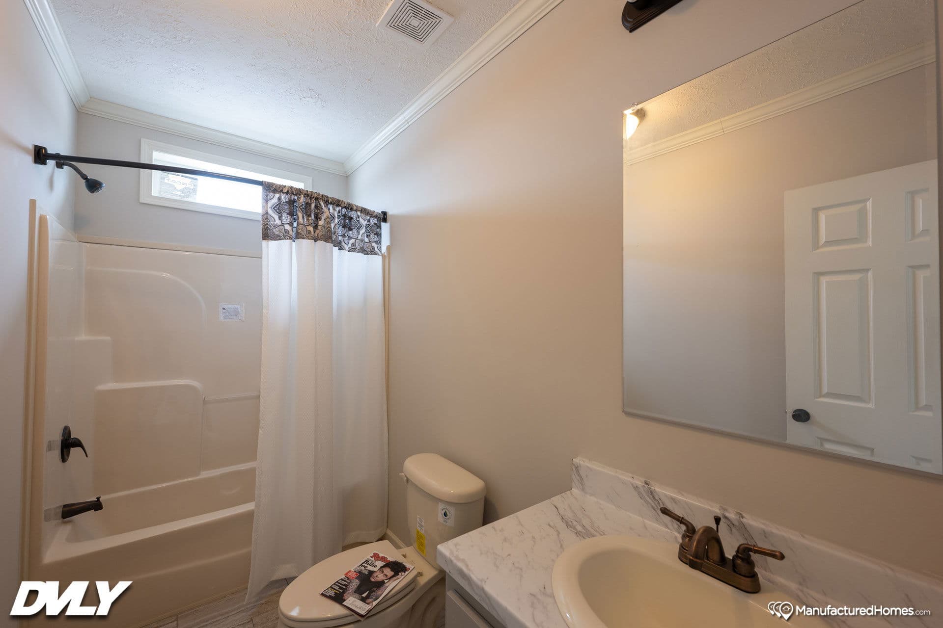 Novus bathroom home features