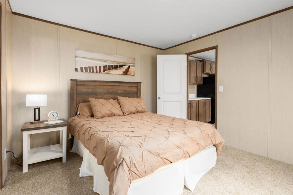 Blazer select ts1036-p bedroom home features