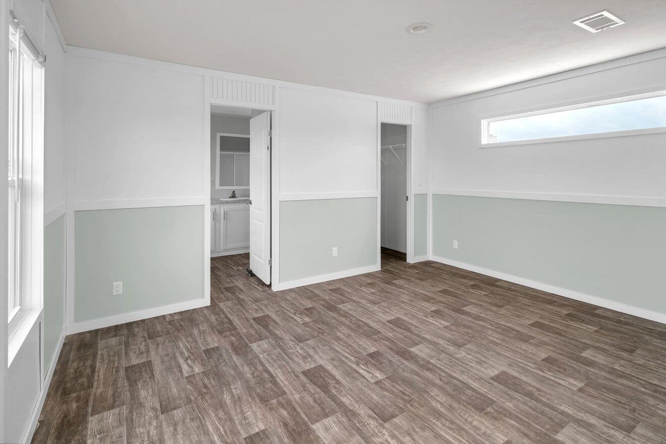 Valu maxx premier 16763a interior home features