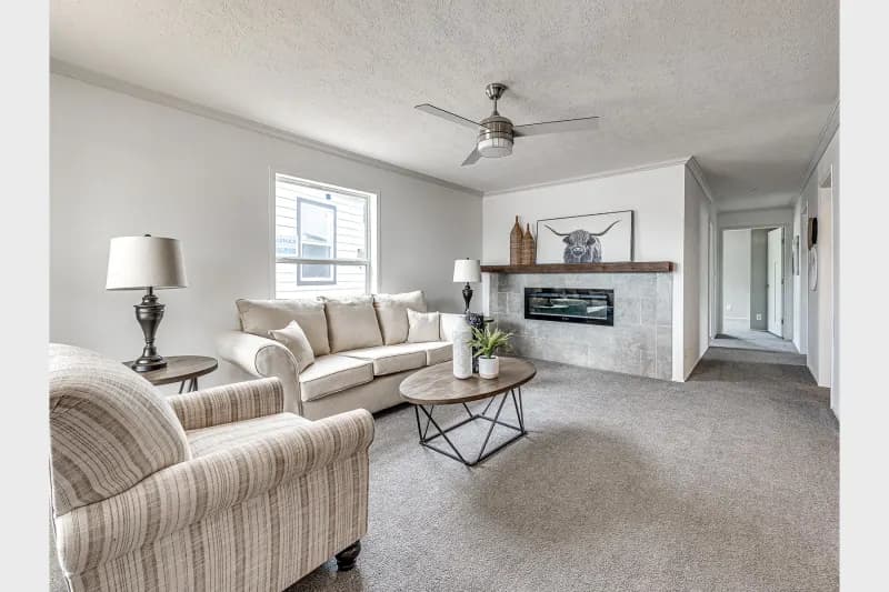 Prairie dune 8810 interior home features