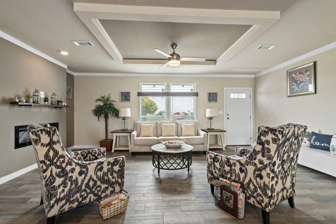 El rancho 32764a interior home features