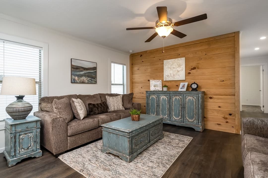 Sipsey interior home features