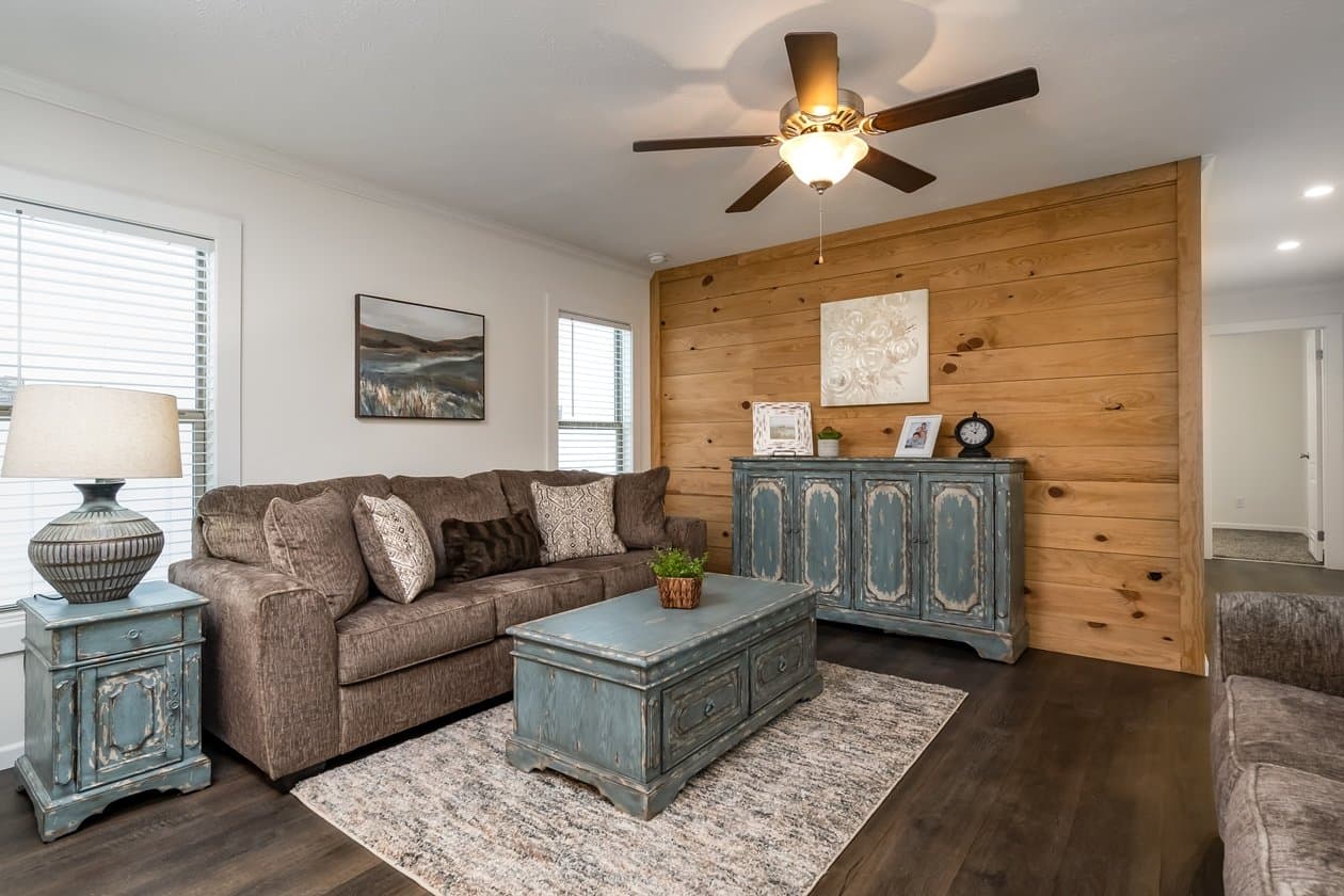 Sipsey interior home features