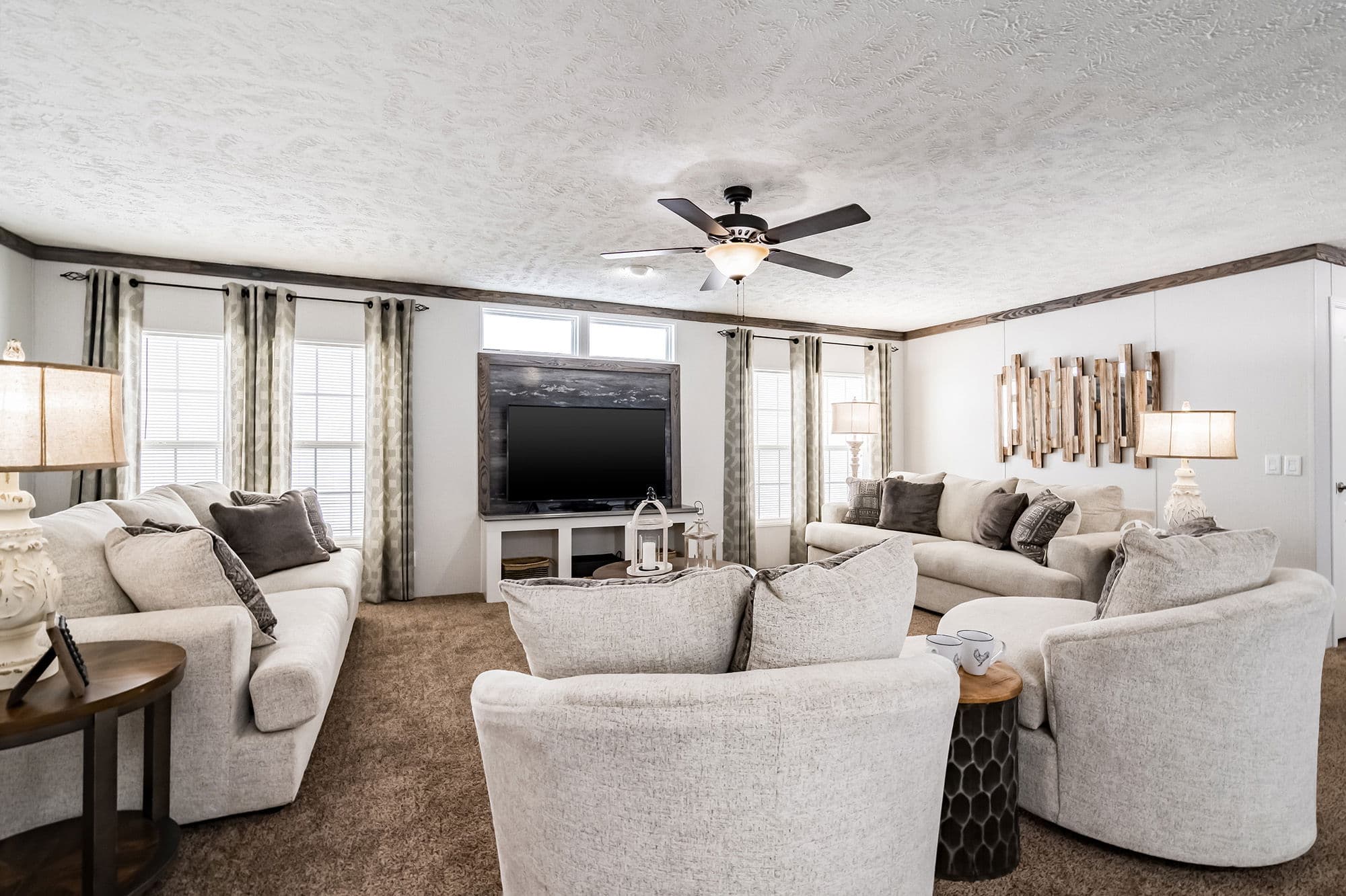 Md-40-32 interior home features