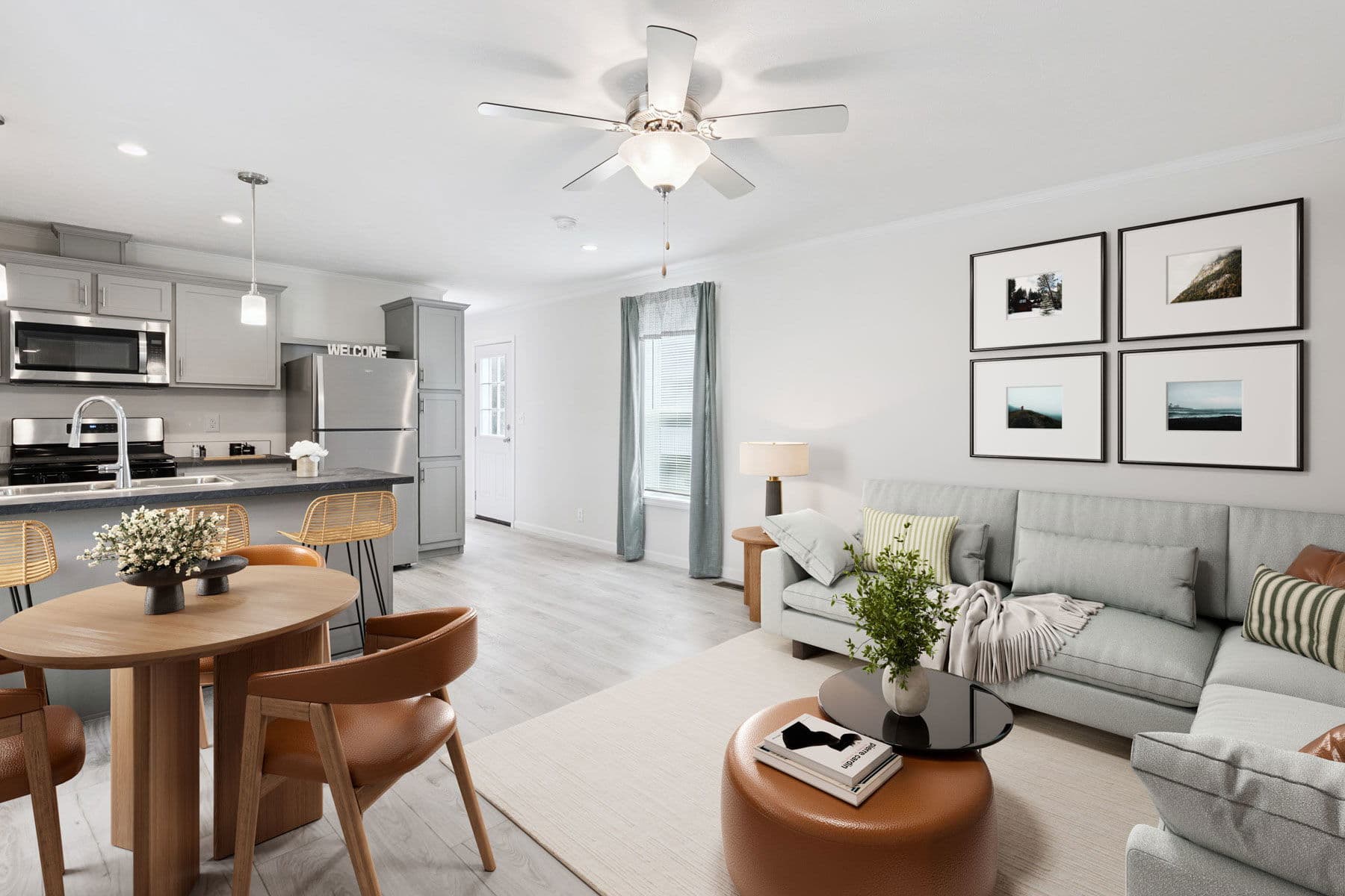 Achiever 6902 interior and hero home features