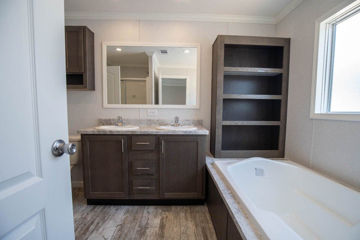 Eva bathroom home features