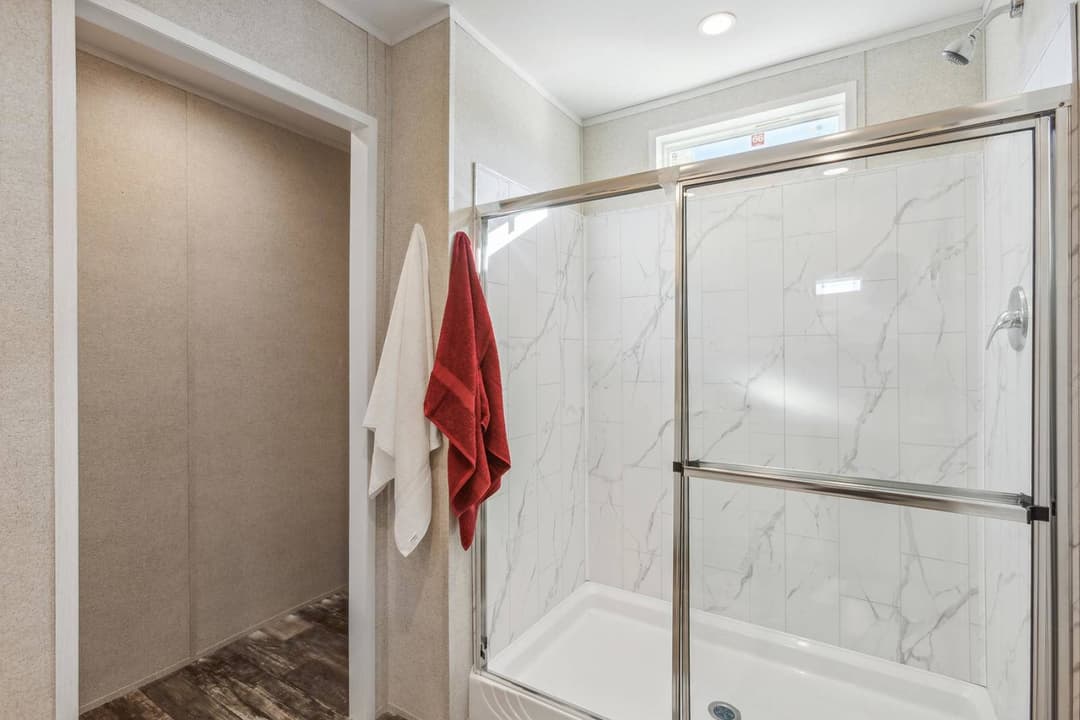 Rm2848h bathroom home features