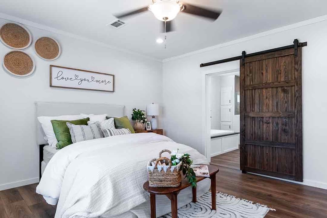 The sedona bedroom home features