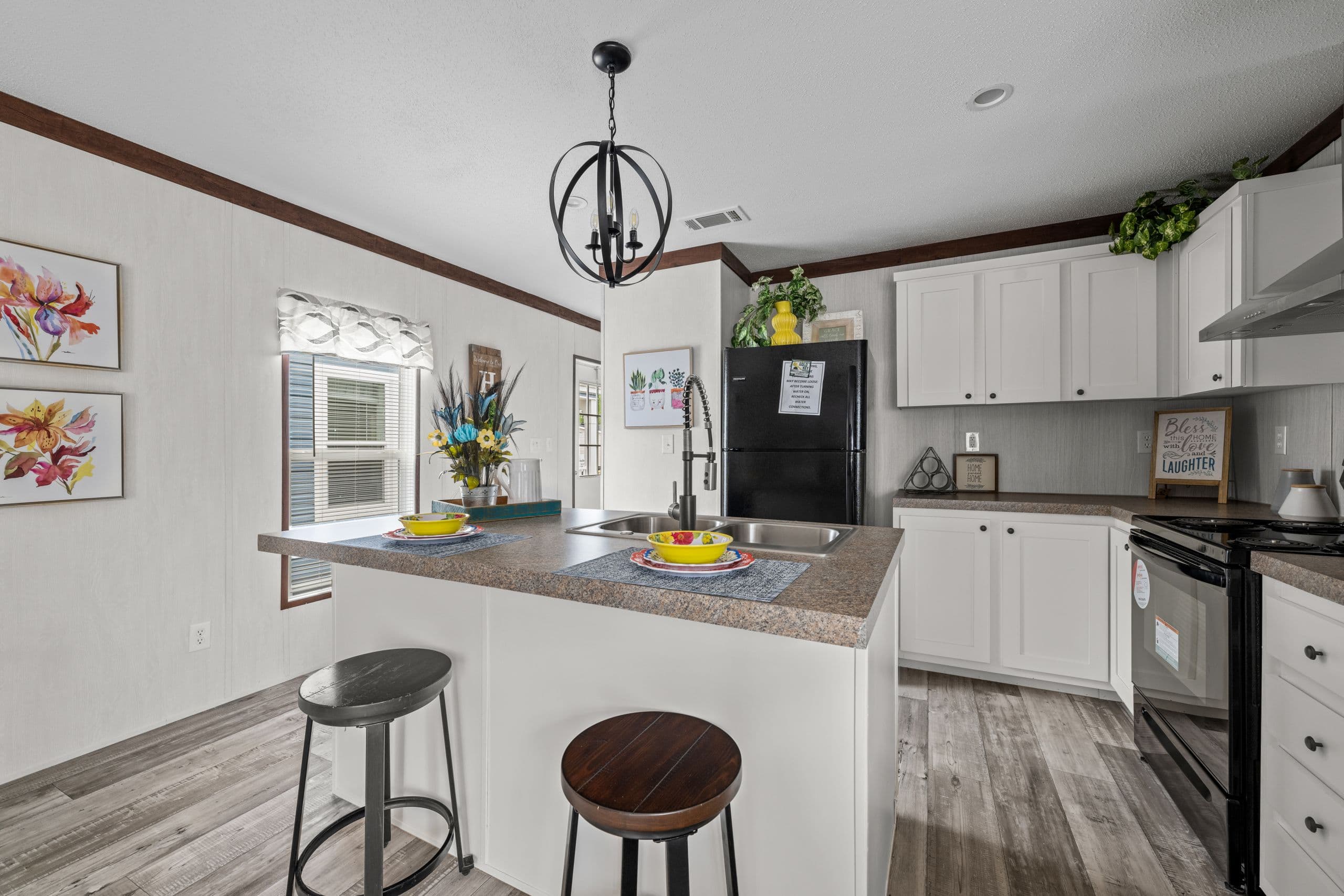 Yellow jacket kitchen and hero home features
