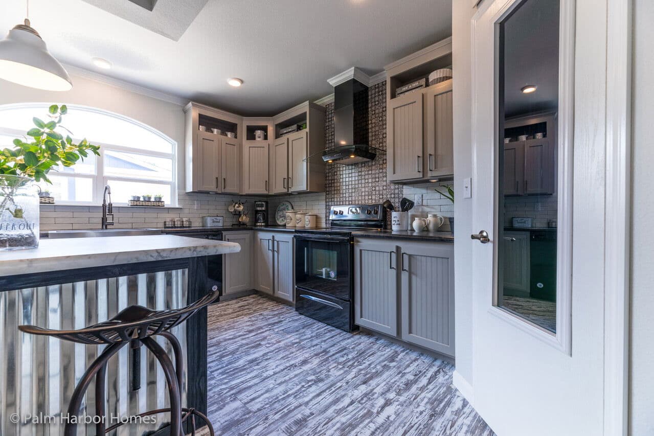 Vintage farmhouse 32643c kitchen home features