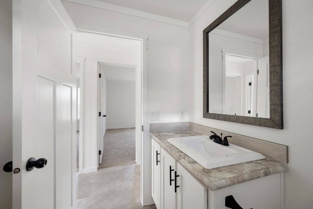 East point - elevate 52 bathroom home features