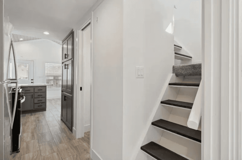 Ath-06dl interior home features