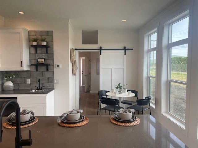 Kritzer interior home features