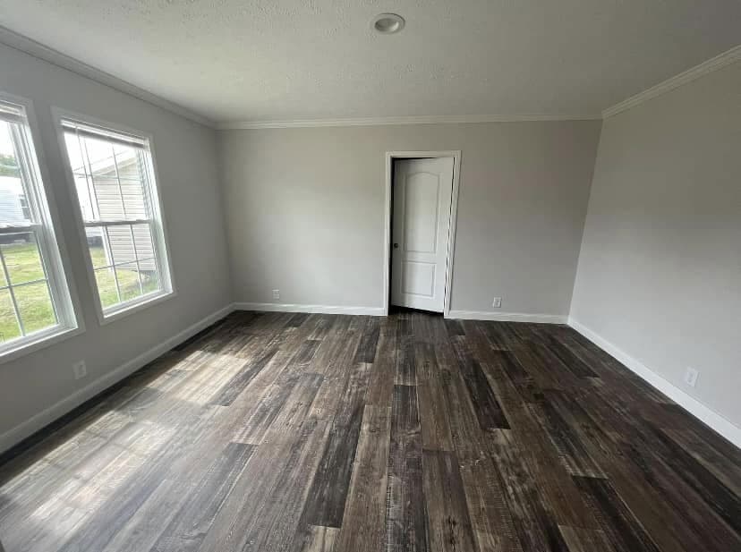 Country manor 16763m bedroom home features