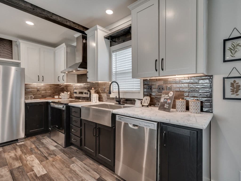 Answer house 28604a kitchen home features