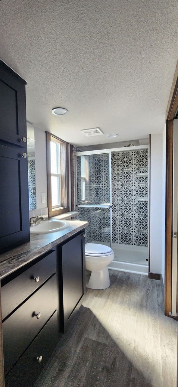 Cardinal interior home features