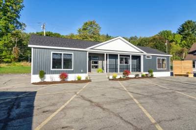 Cabernet elevation and exterior home features