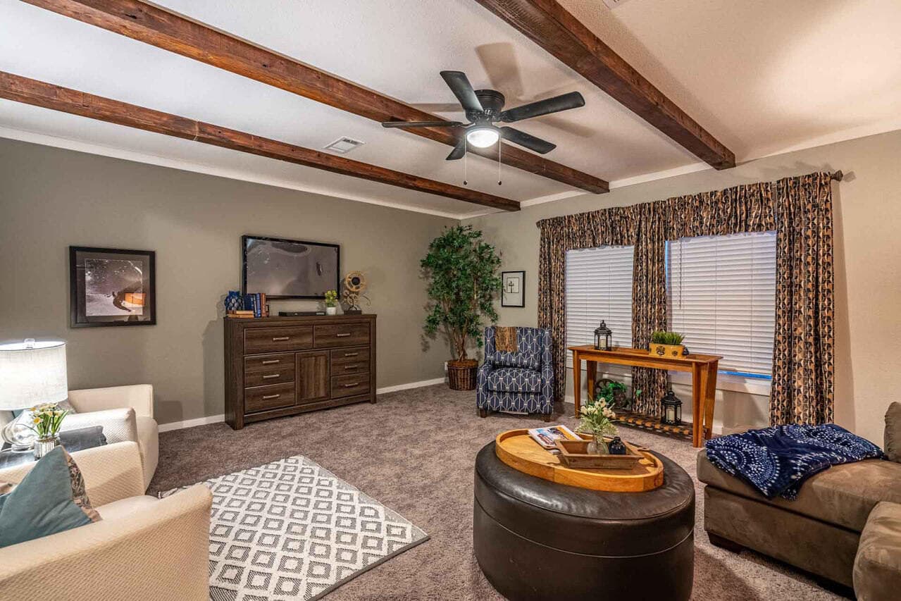 Magnum 32764m interior home features