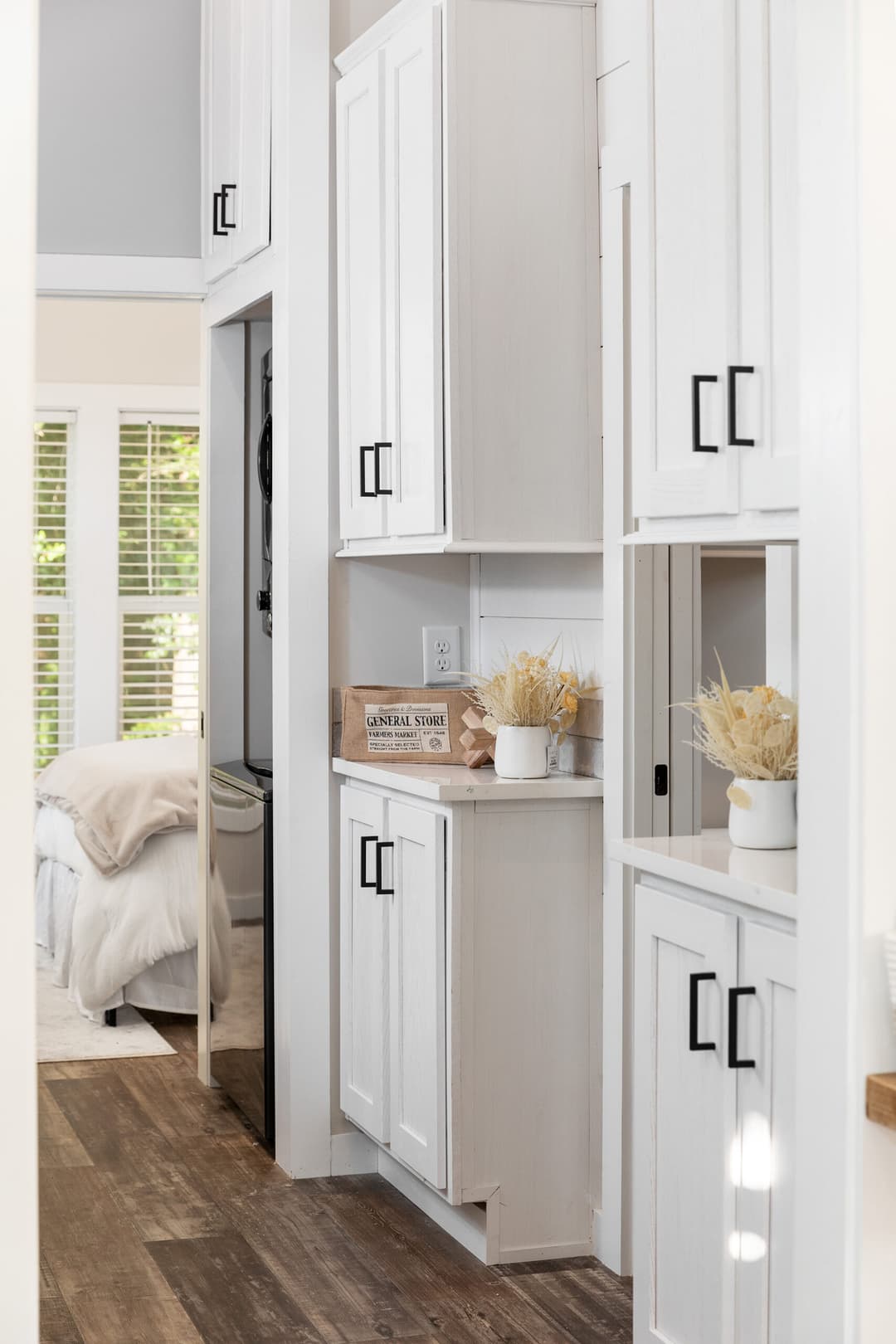 Cahaba interior home features
