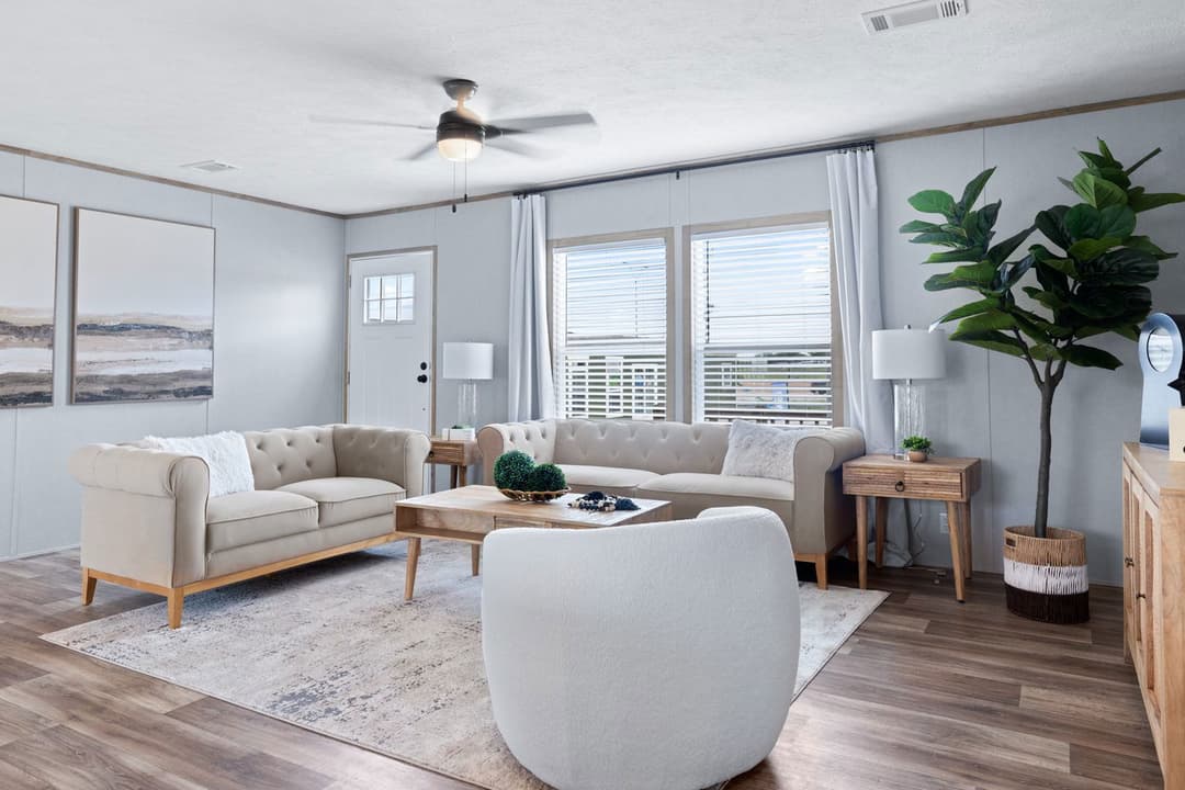 El sueno breeze interior home features