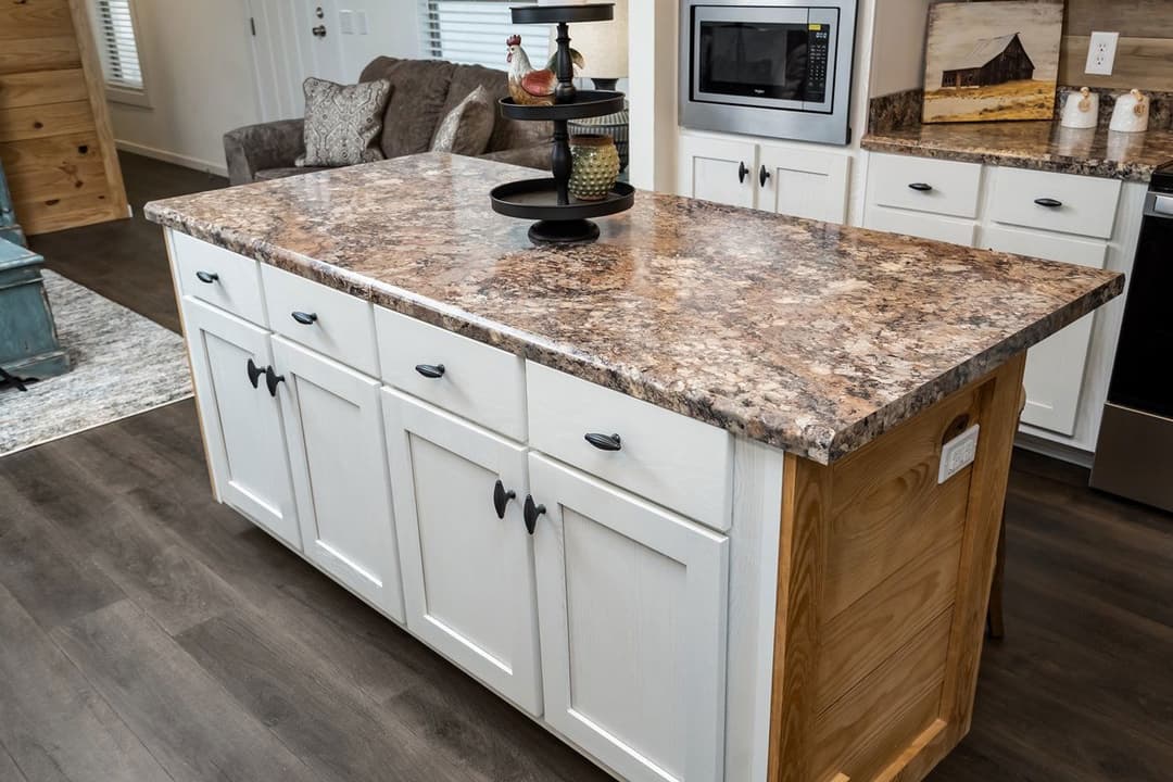 Sipsey kitchen home features