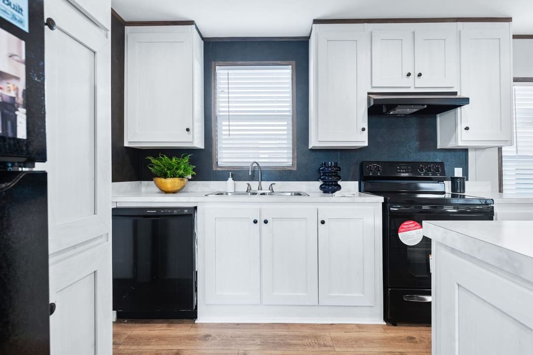 Homestead 16763a kitchen home features