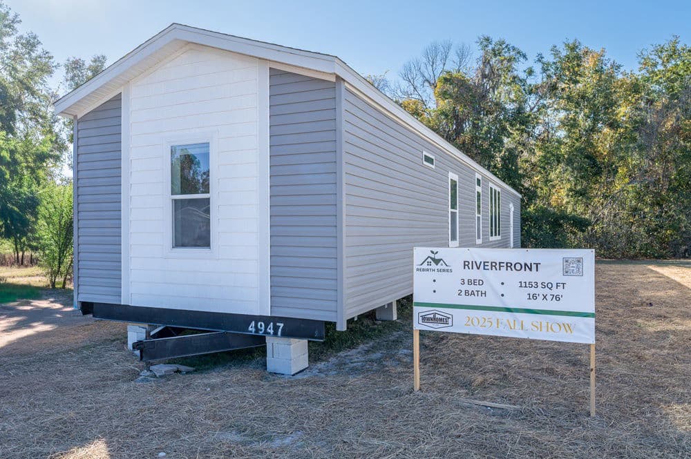 Riverfront exterior home features