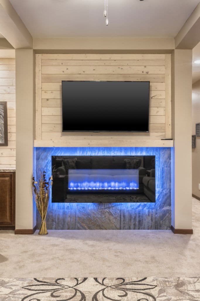 Ultra 6 interior home features