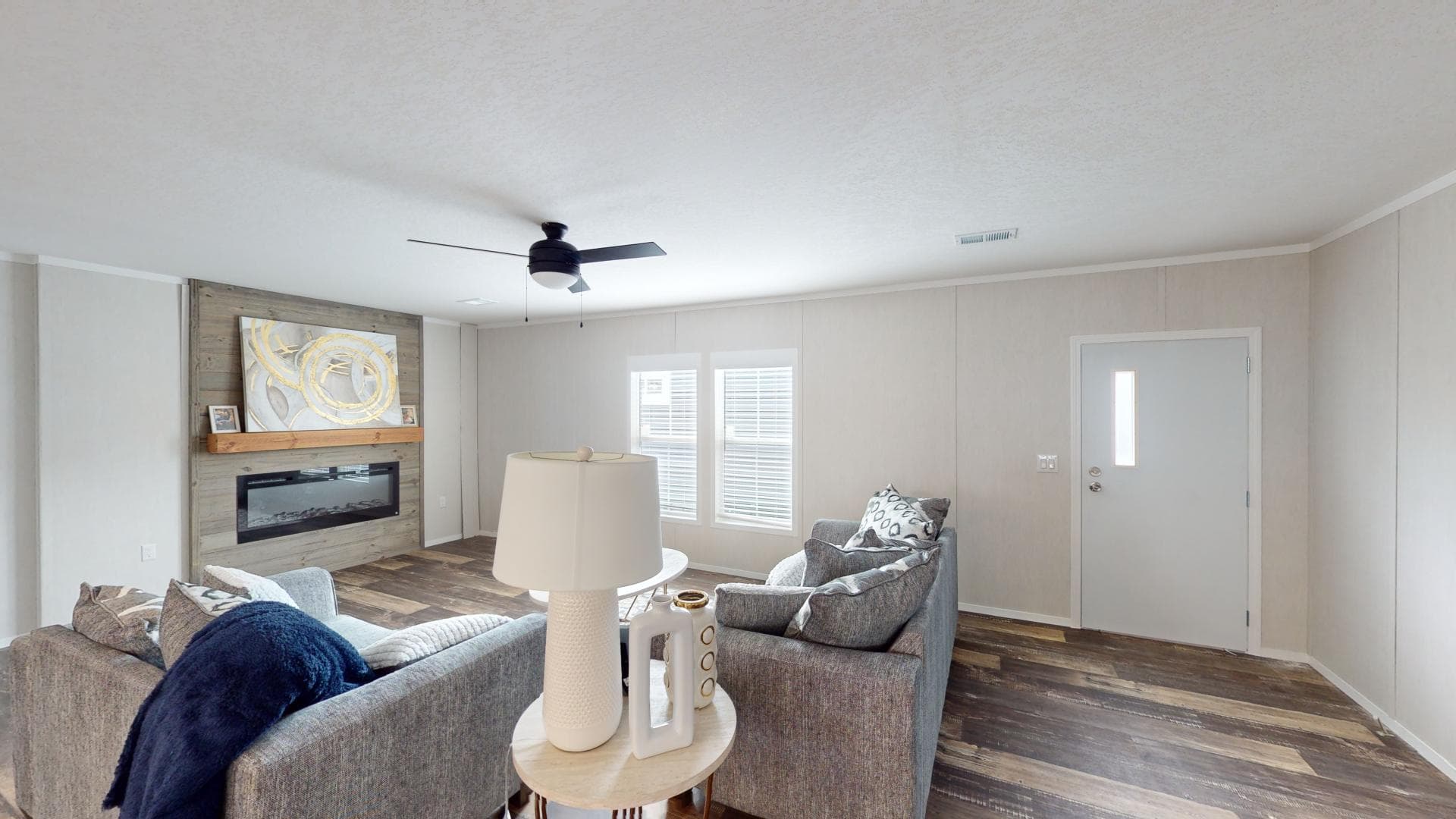 Arc3280-7501 interior home features