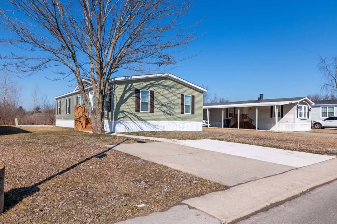 N679 exterior home features