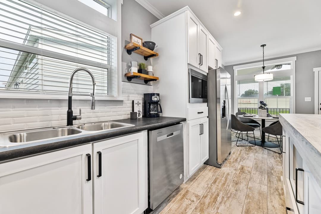 Cottage farmhouse 28522j kitchen home features