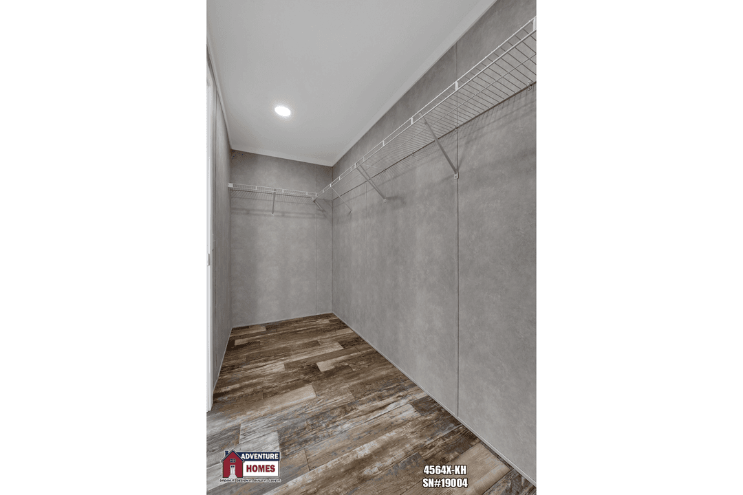 4564x-kh bedroom home features