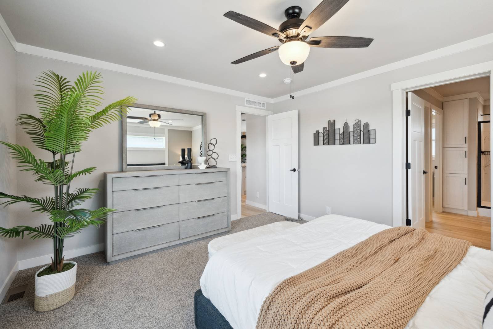 Kritzer mod bedroom home features